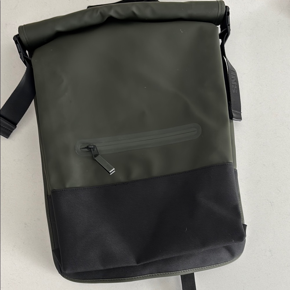 Rains Stylish Black and Green Men's Bag